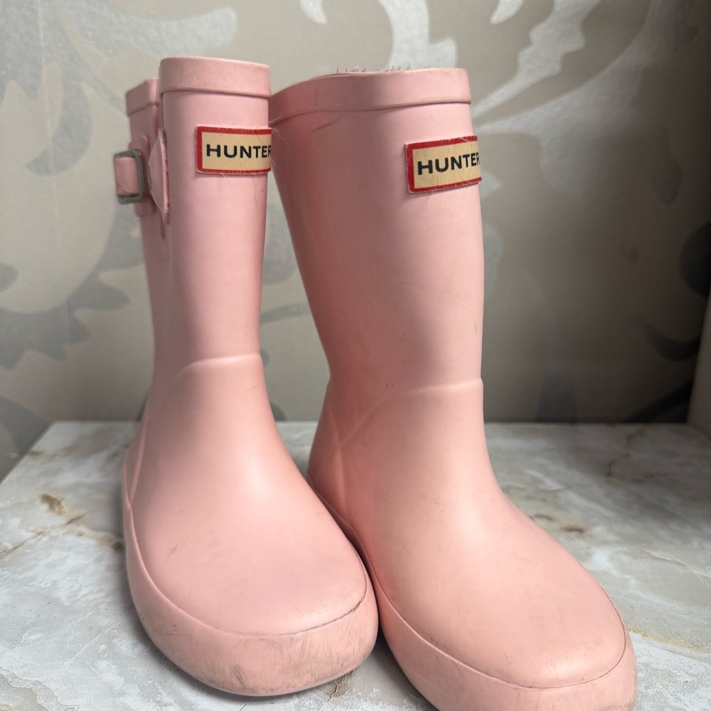 Hunter Light Pink Rain Boots girls size 7